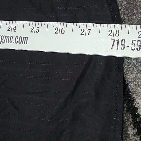 BUCKLE BLACK LABEL  ATHLETIC FIT BUTTON LONG-SLEEVE SHIRT - Picture 9 of 12